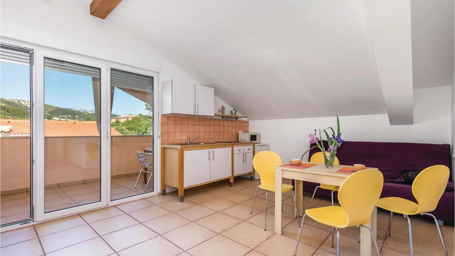 Amazing Apartment In Palit With Wifi